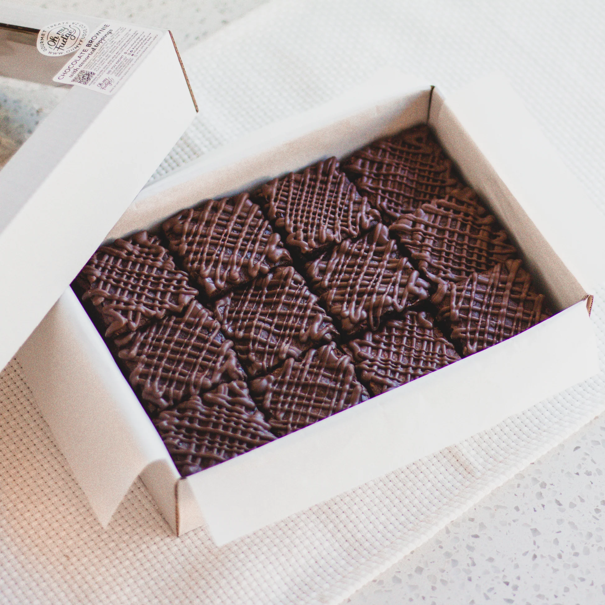 Double Chocolate Brownies (16 pieces)